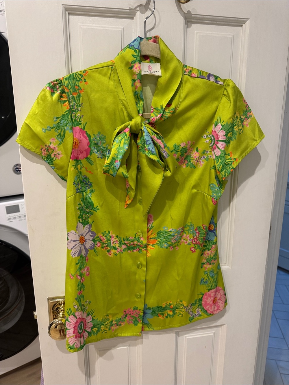 Julie Brown Bright Green Floral Tie-Neck Blouse size 2